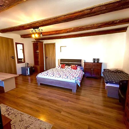 Apartman Velicka Vinaren Попрад Екстер'єр фото