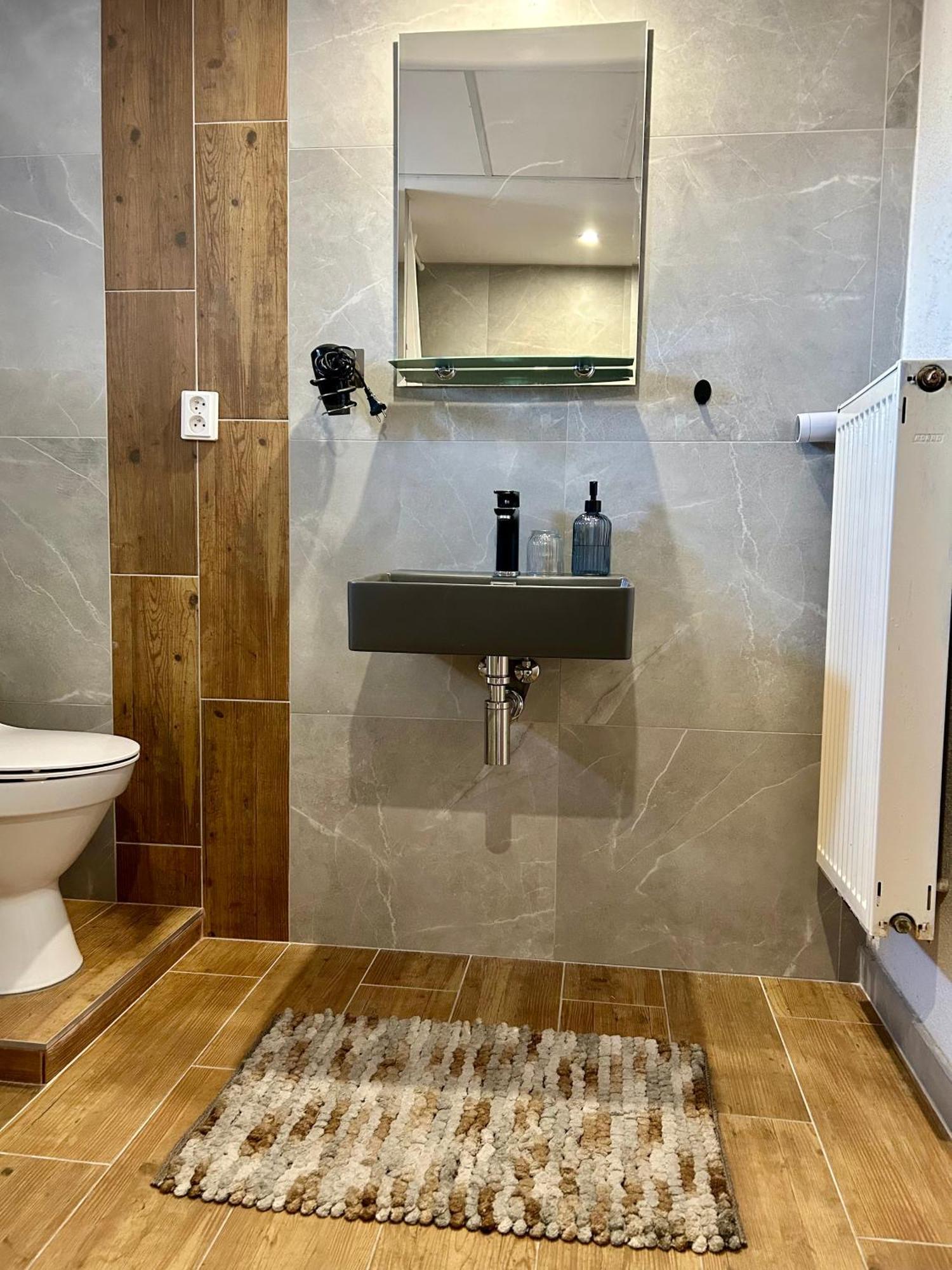 Apartman Velicka Vinaren Попрад Екстер'єр фото