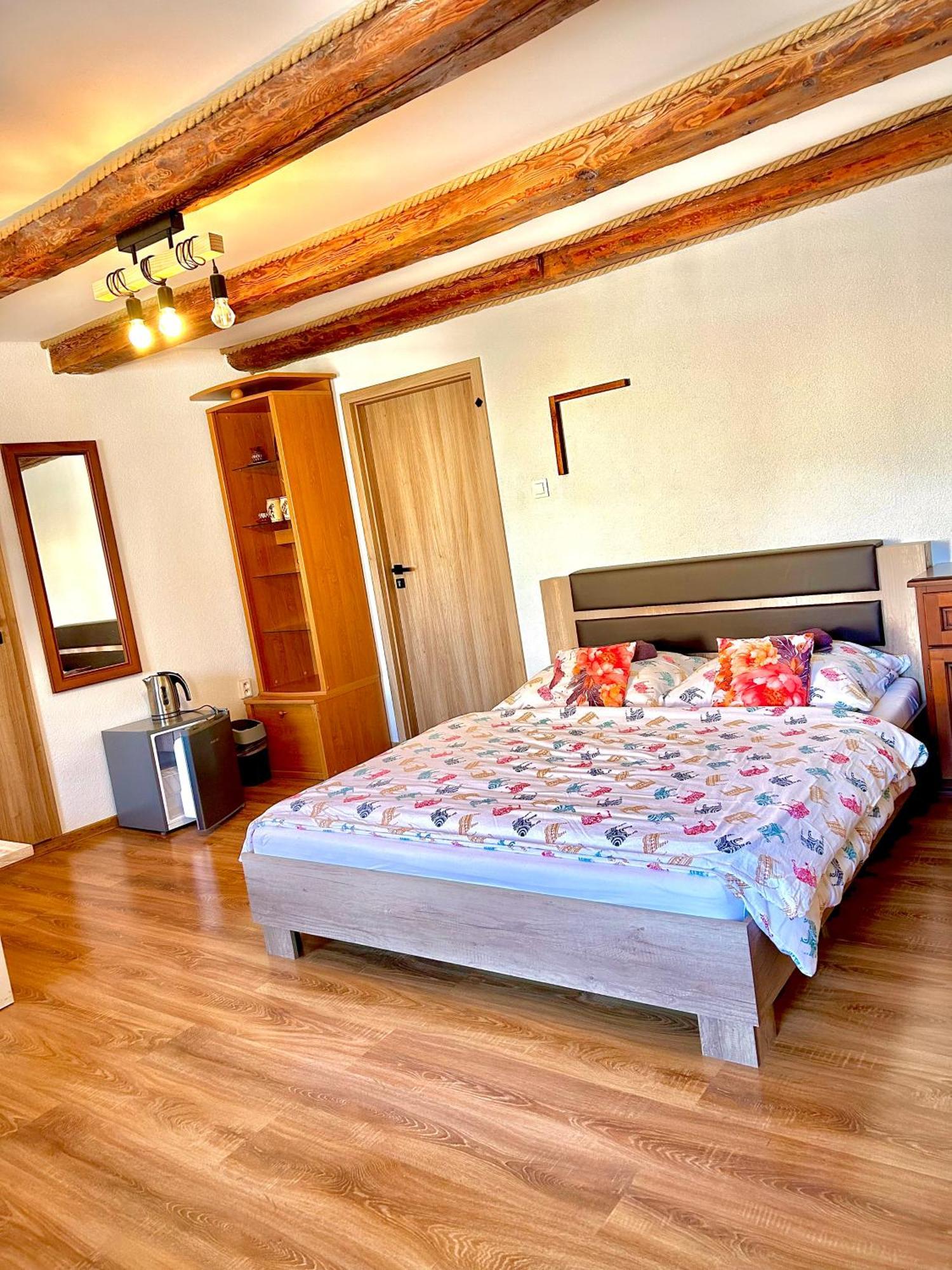 Apartman Velicka Vinaren Попрад Екстер'єр фото